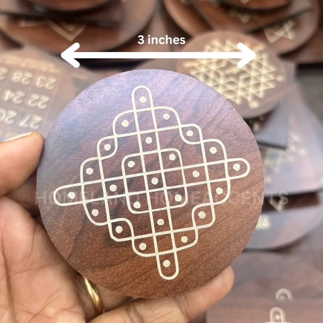 MDF Manai Palagai Round - Sikku Kolam Design